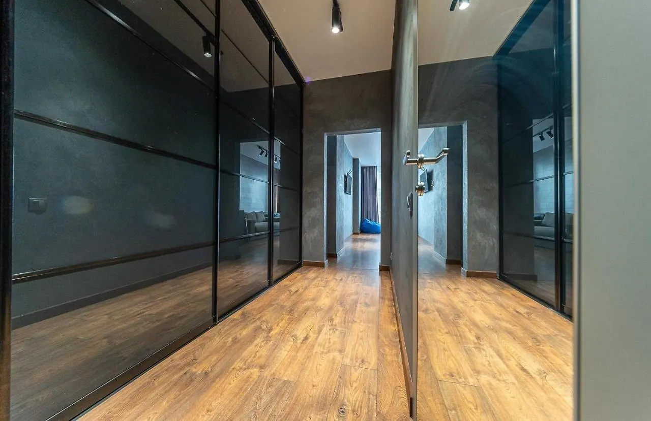 Luxury Apartments Smartplaza Obolon Metro Minskai Kyiv